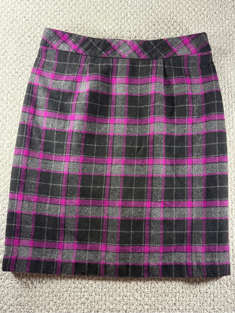 Chadwicks Black Gray & Hot Pink Plaid Wool Blend Mini Pencil Skirt Size 10